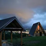 Vikendica Tromedja Chalet