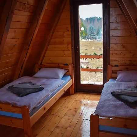 Vikendica Tromedja Σαλέ *