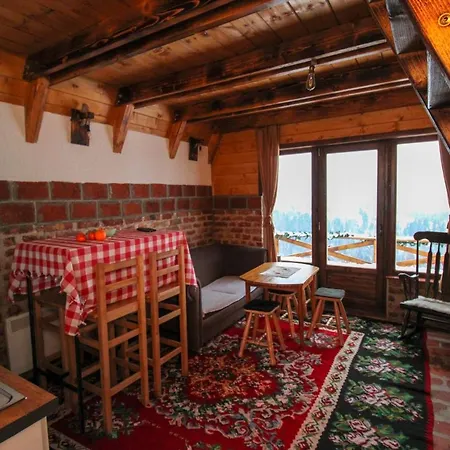 Vikendica Tromedja Σαλέ *