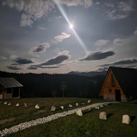 Vikendica Tromedja * Pale