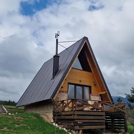 Vikendica Tromedja *